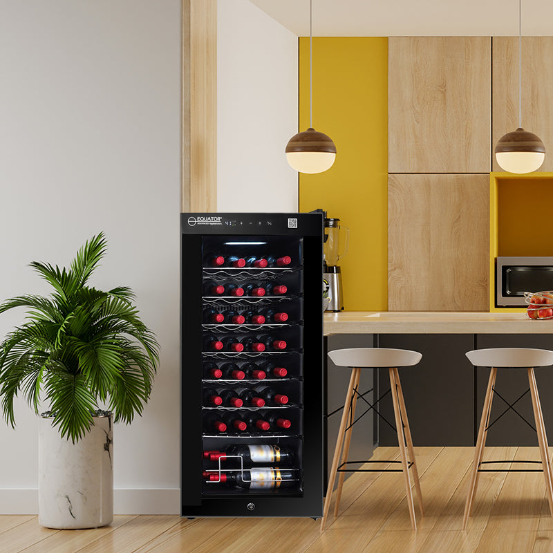 Refrigerador de vinos Equator de 32 botellas, color negro: zona de temperatura única, independiente, enfriamiento por compresor