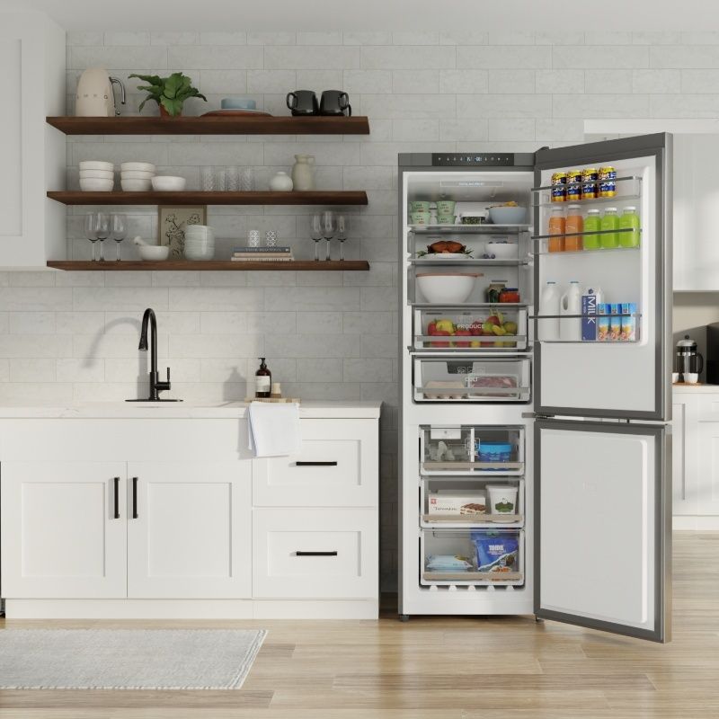 Bottom Mount Refrigerator-Freezer FACTORY INSTALLED ICE MAKER Frost Free Reversible 110V - EStar